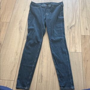 HUE Navy Skinny Jeggings